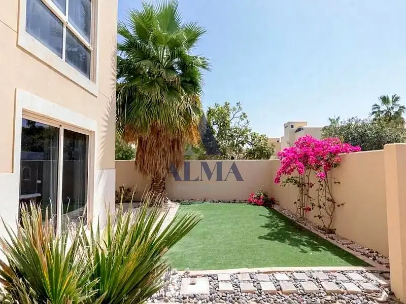 Spacious | End Unit | Serene Location